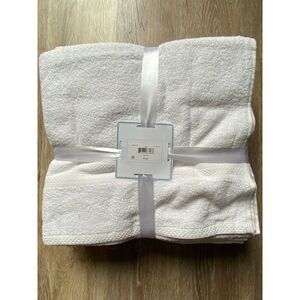 Soft Spun 100% Cotton 4 Pack of Bath Towels